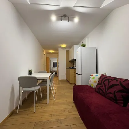 Апартаменты Riverside & Old Town