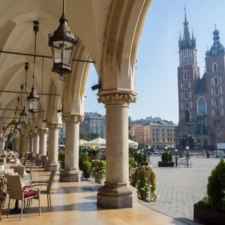 Riverside & Old Town Апартаменты *