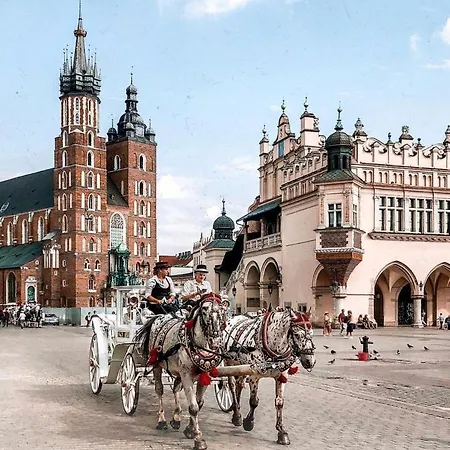 Апартаменты Riverside & Old Town *