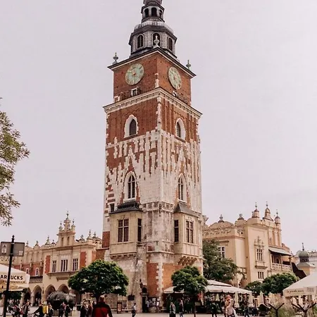 Riverside & Old Town Апартаменты