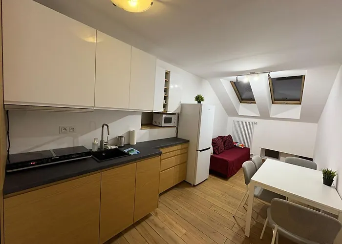 Riverside & Old Town Daire *